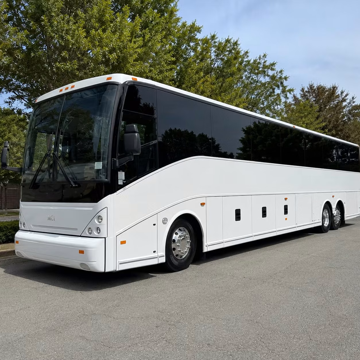 hotel to airport shuttle services for frisco visitors and convention groups